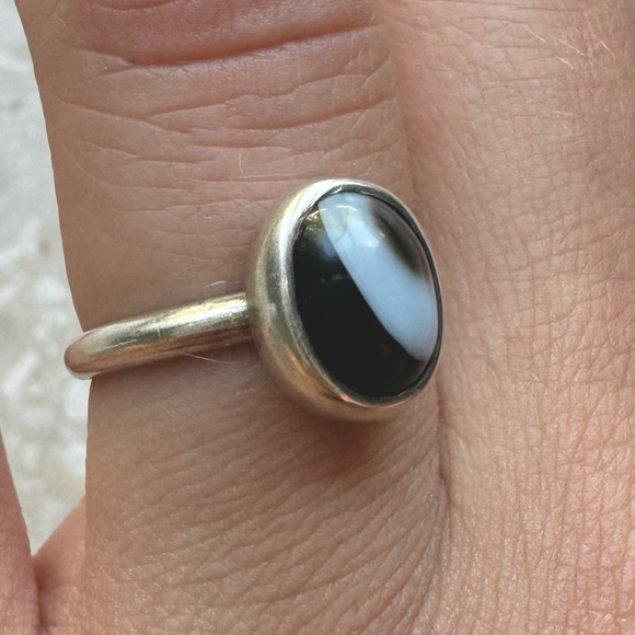 Agate Sterling Silver Vintage Bezel Ring - Picture 9 of 13